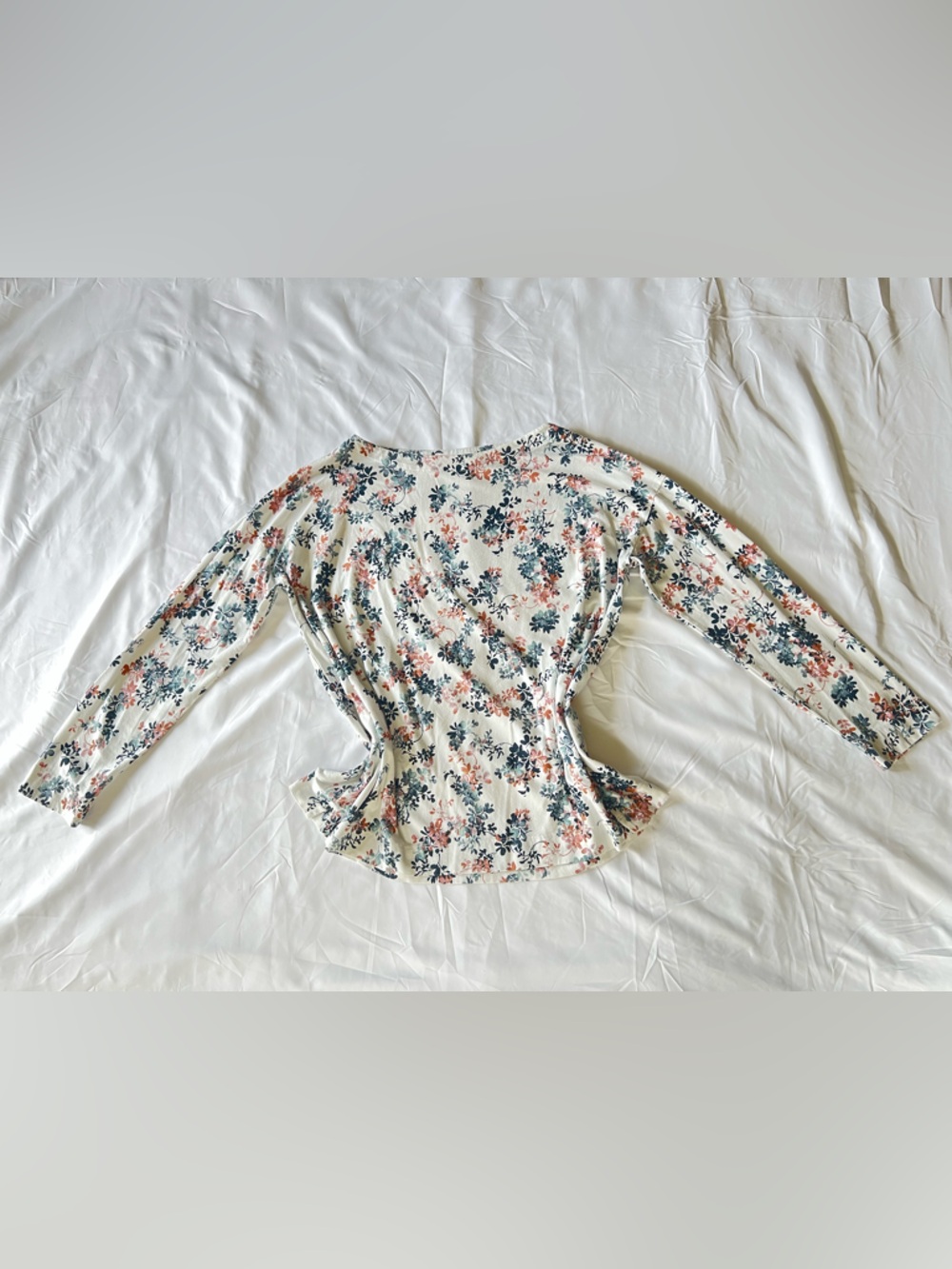 J.Jill Floral Long-Sleeve Top in Cream